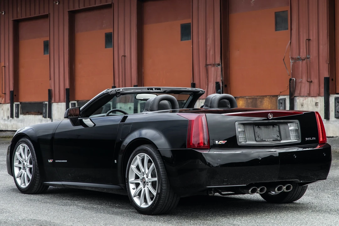 2006 Cadillac XLR-V - Image 7 of 31