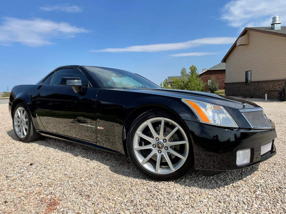 2006 Cadillac XLR-V - Image 3 of 31