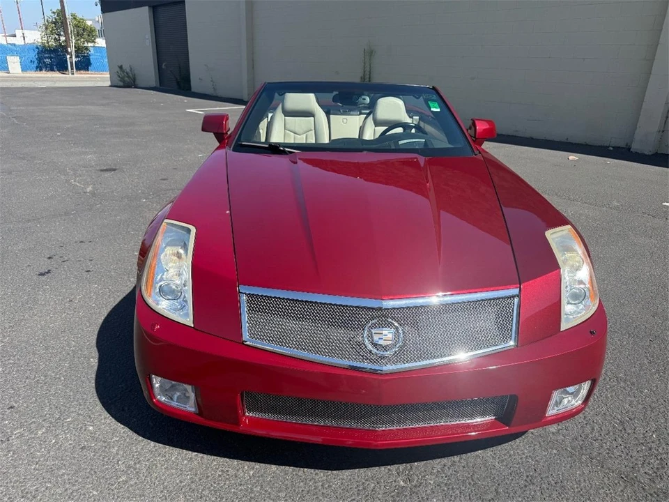 2006 Cadillac XLR-V - Image 4 of 25