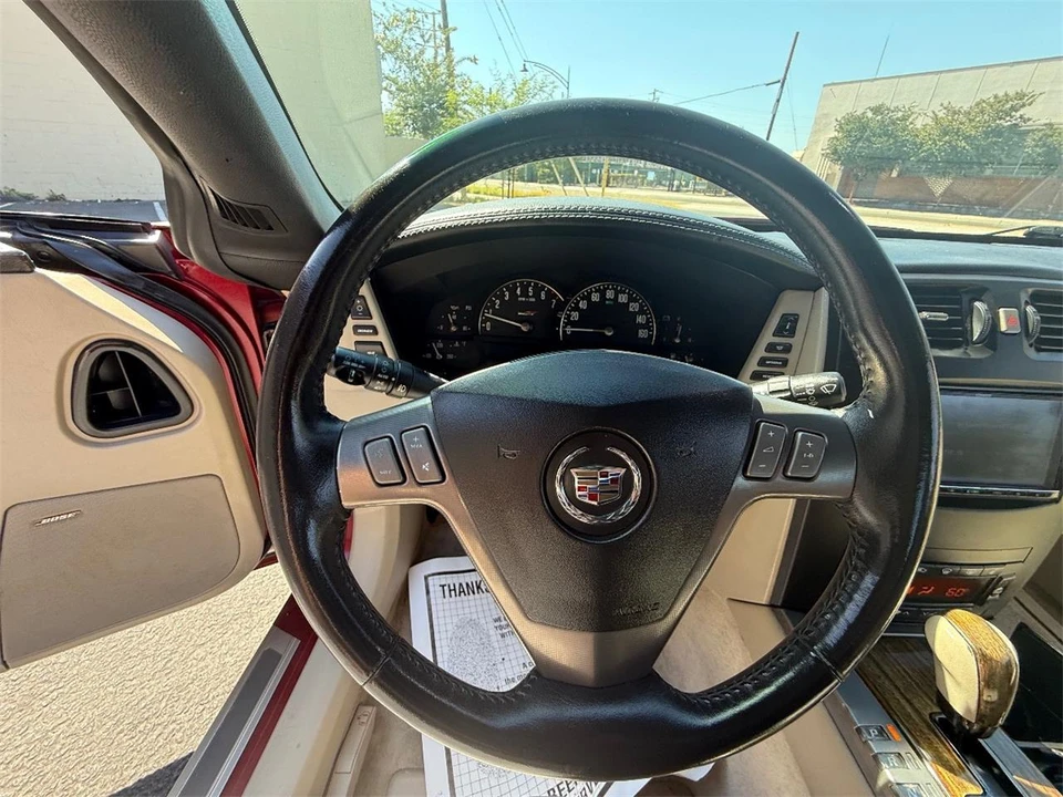 2006 Cadillac XLR-V - Image 18 of 25