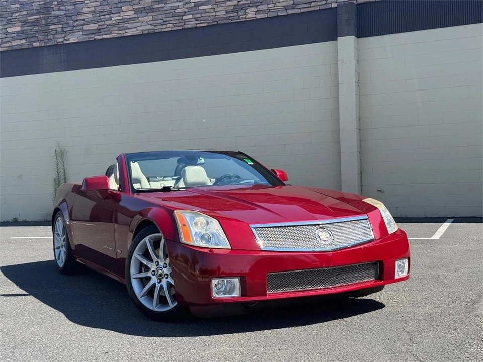 2006 Cadillac XLR-V - Image 2 of 25
