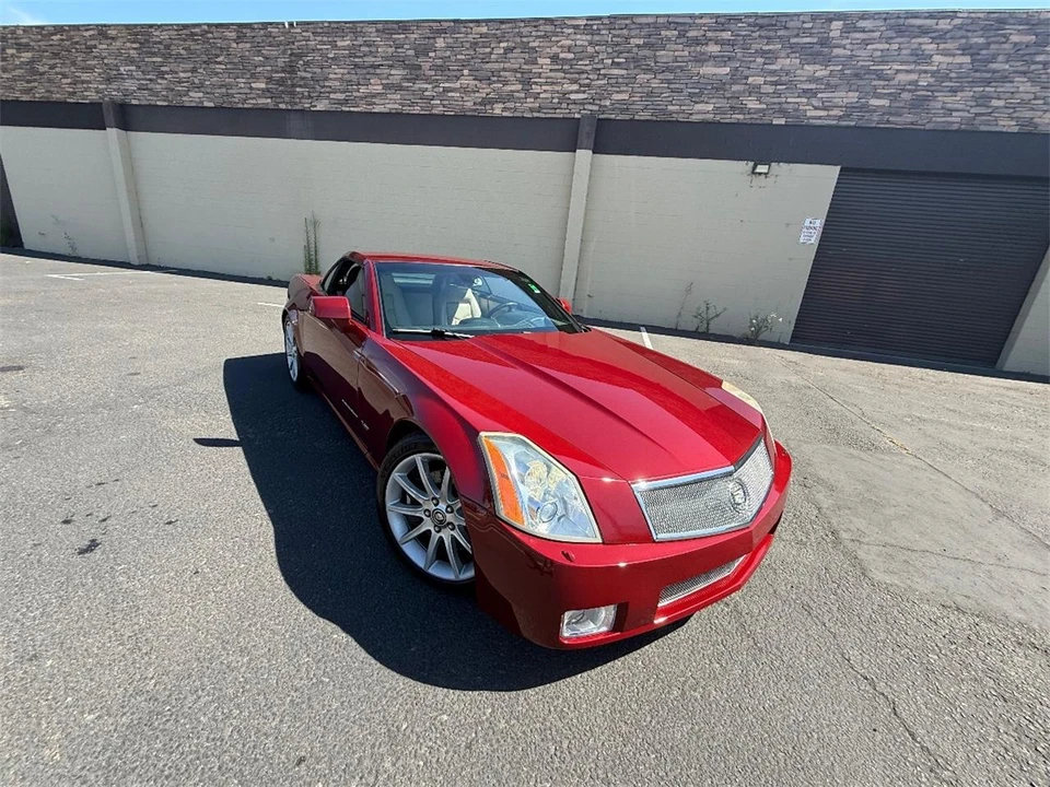 2006 Cadillac XLR-V - Image 15 of 25