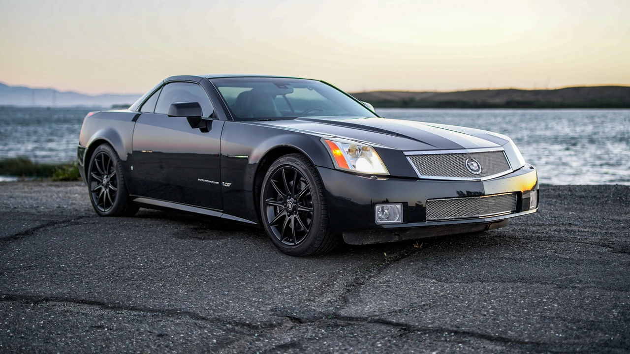 2006 Cadillac XLR-V - Image 21 of 31