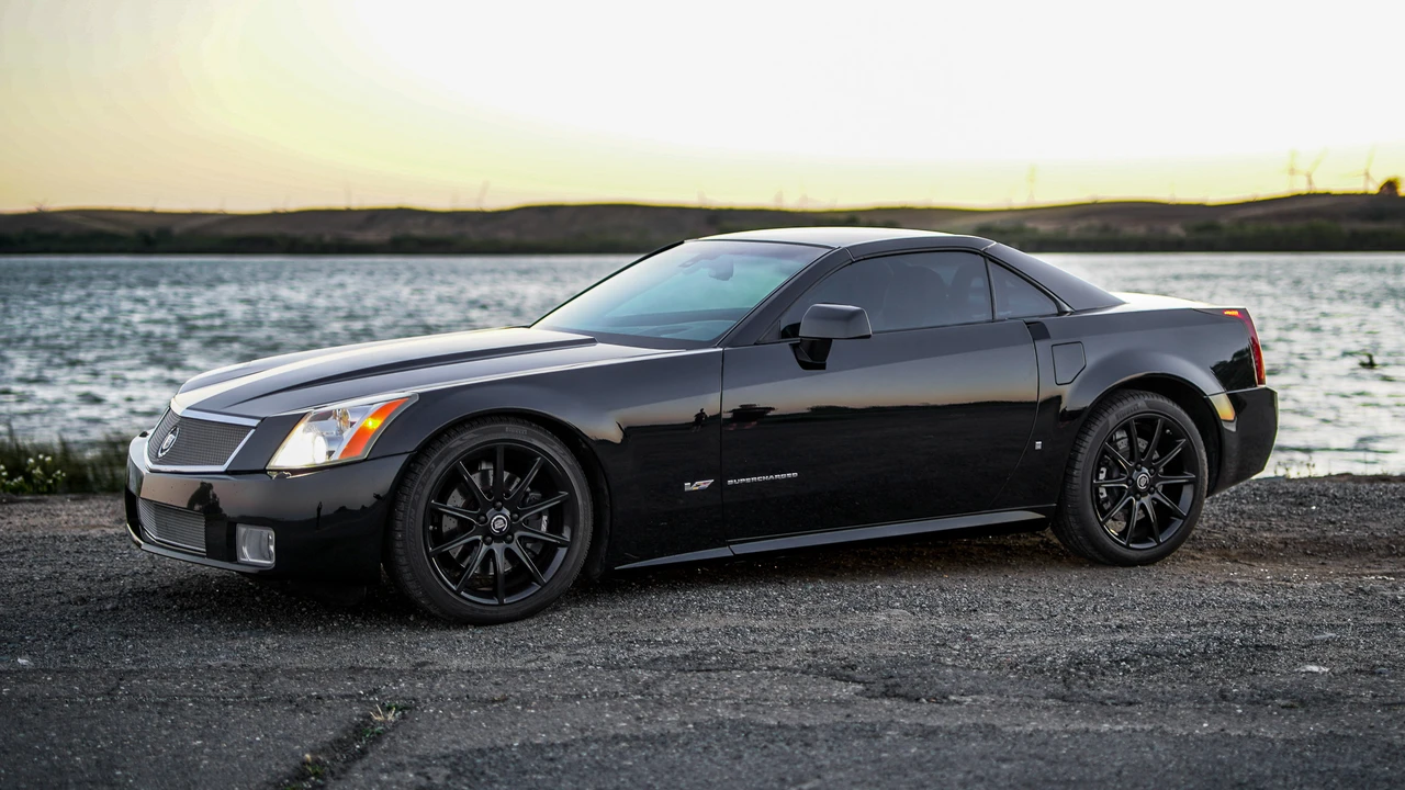 2006 Cadillac XLR-V - Image 6 of 31