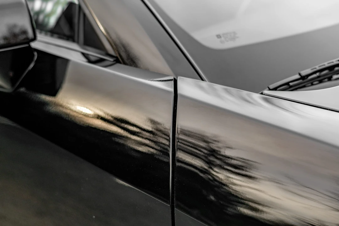 2006 Cadillac XLR-V - Image 28 of 31