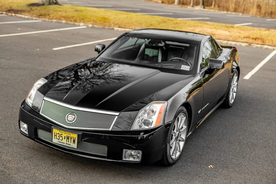2006 Cadillac XLR-V - Image 4 of 31