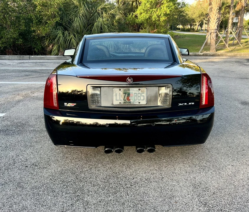 2006 Cadillac XLR-V - Image 21 of 31