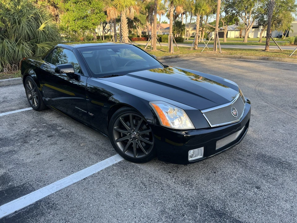 2006 Cadillac XLR-V - Image 29 of 31