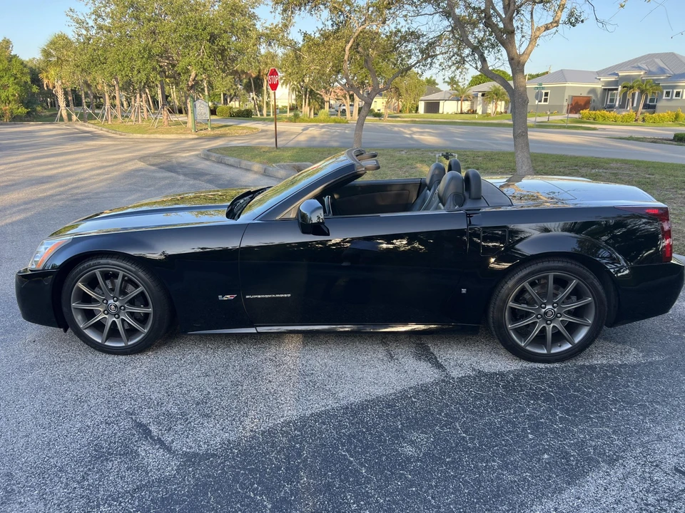 2006 Cadillac XLR-V - Image 5 of 31