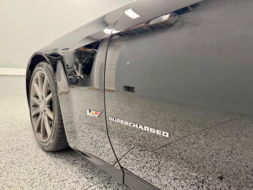 2006 Cadillac XLR-V - Image 30 of 31