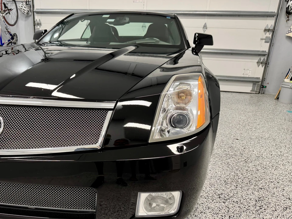 2006 Cadillac XLR-V - Image 24 of 31