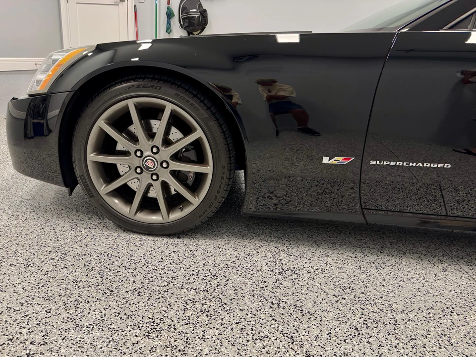 2006 Cadillac XLR-V - Image 28 of 31