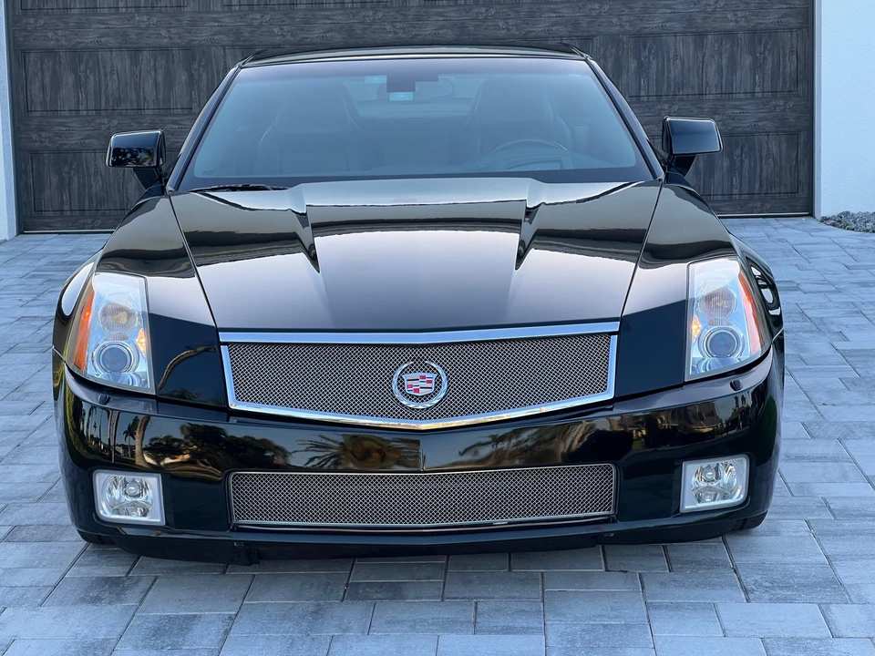 2006 Cadillac XLR-V - Image 7 of 31