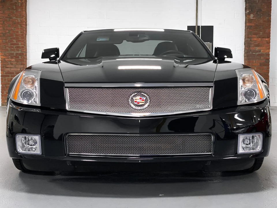 2006 Cadillac XLR-V - Image 25 of 31