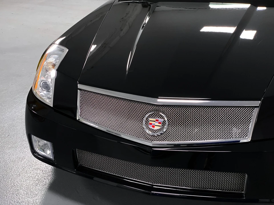 2006 Cadillac XLR-V - Image 29 of 31