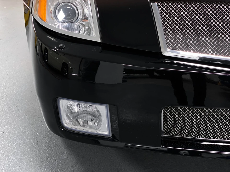 2006 Cadillac XLR-V - Image 28 of 31
