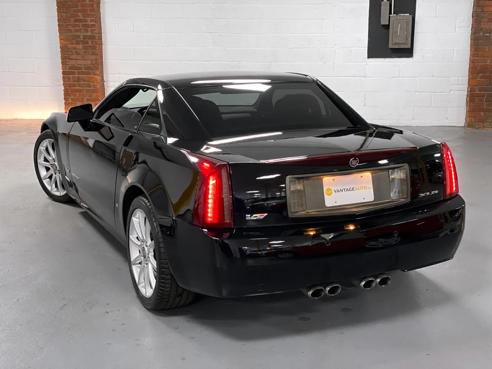 2006 Cadillac XLR-V - Image 16 of 31
