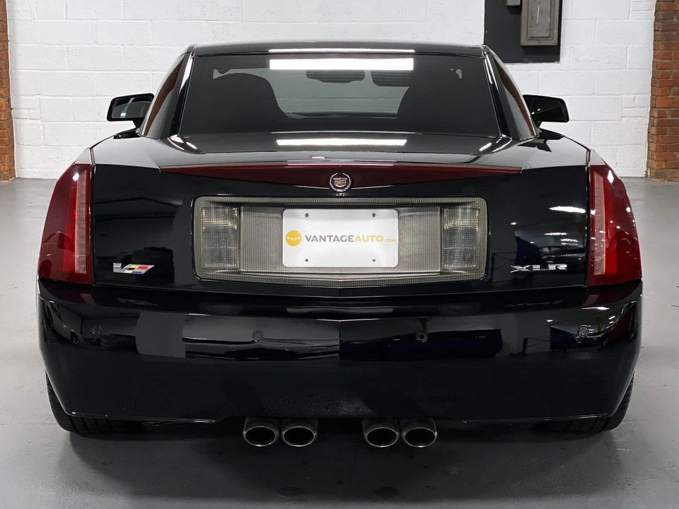 2006 Cadillac XLR-V - Image 17 of 31