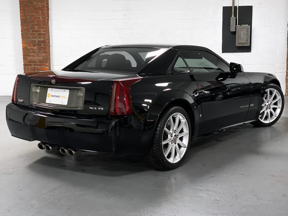 2006 Cadillac XLR-V - Image 21 of 31