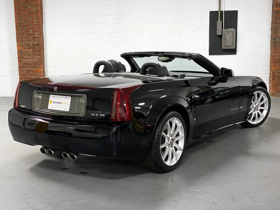 2006 Cadillac XLR-V - Image 8 of 31