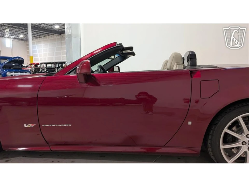 2006 Cadillac XLR-V - Image 31 of 31