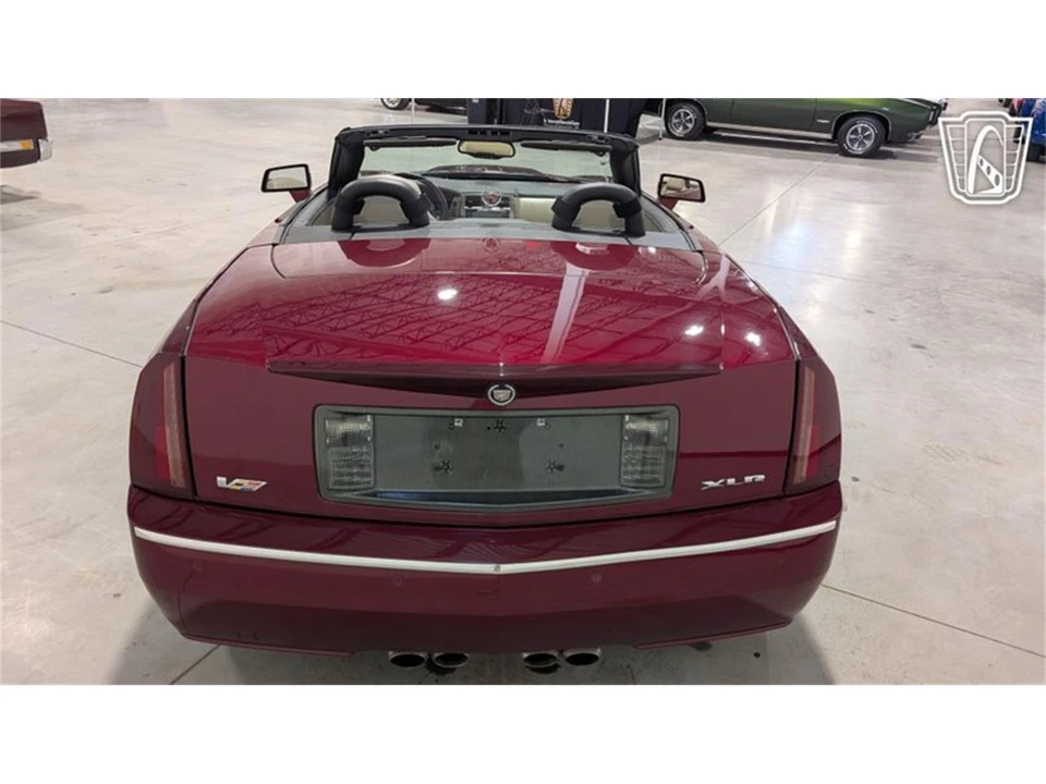 2006 Cadillac XLR-V - Image 11 of 31