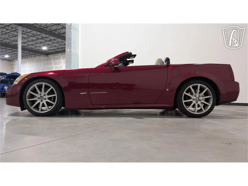 2006 Cadillac XLR-V - Image 7 of 31