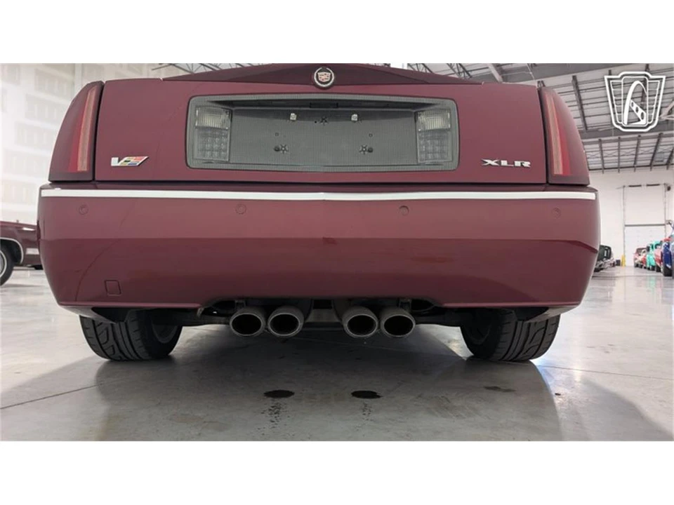 2006 Cadillac XLR-V - Image 13 of 31