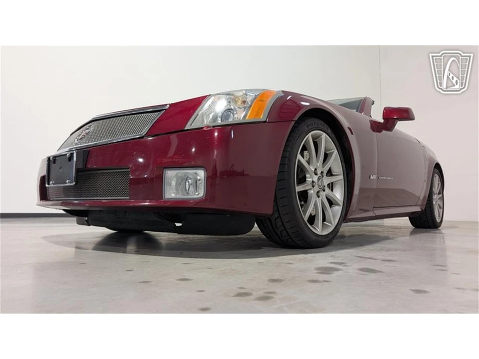 2006 Cadillac XLR-V - Image 4 of 31