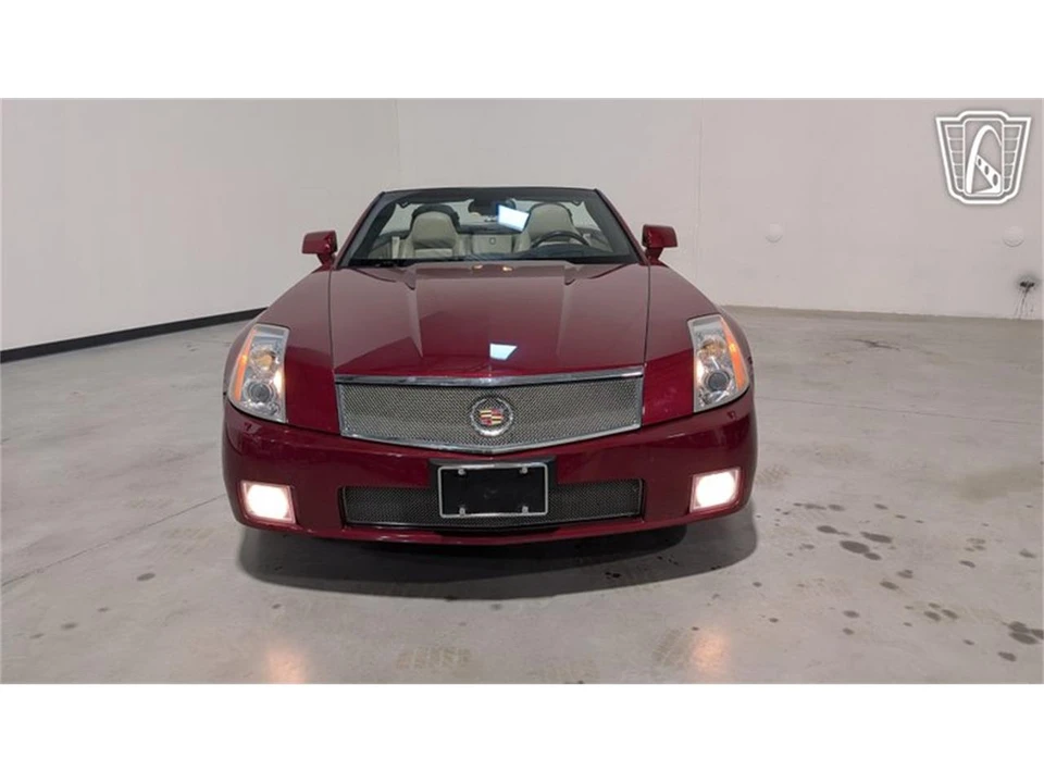 2006 Cadillac XLR-V - Image 24 of 31