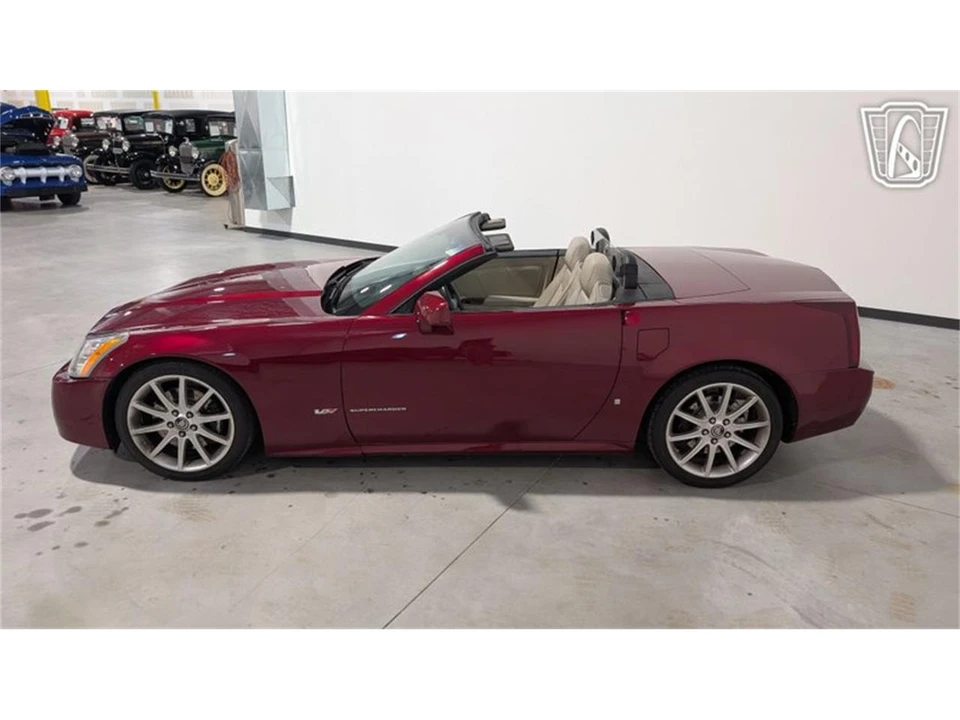 2006 Cadillac XLR-V - Image 5 of 31