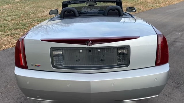 2006 Cadillac XLR-V - Image 6 of 10