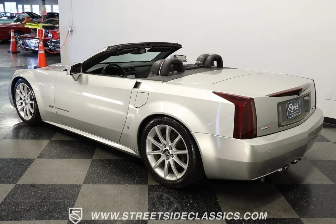 2006 Cadillac XLR-V - Image 7 of 21