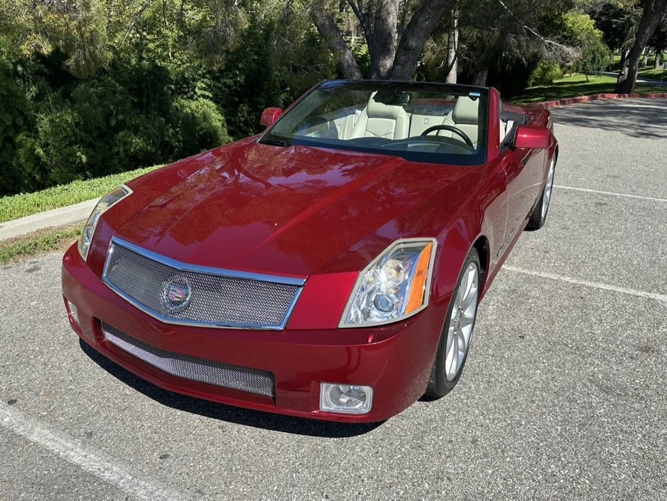 2006 Cadillac XLR-V - Image 5 of 31