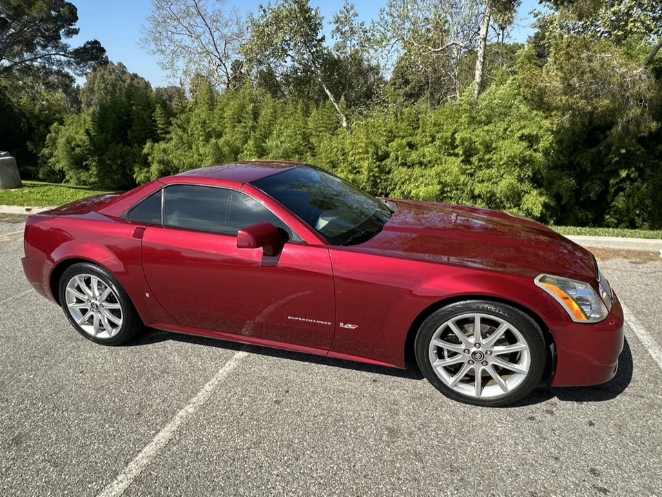 2006 Cadillac XLR-V - Image 12 of 31