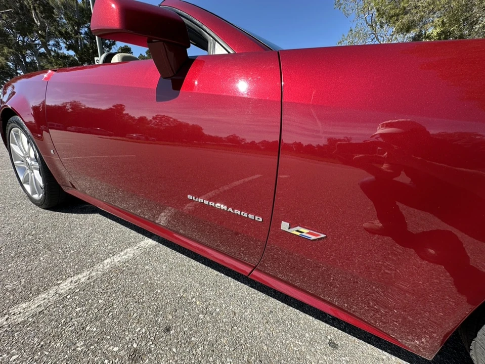 2006 Cadillac XLR-V - Image 27 of 31