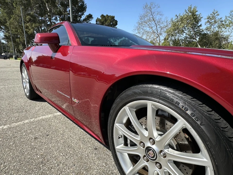 2006 Cadillac XLR-V - Image 30 of 31