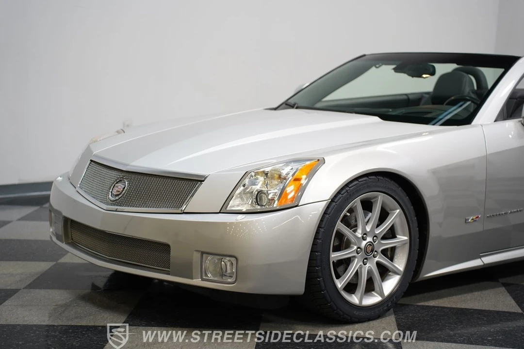 2006 Cadillac XLR-V - Image 19 of 21