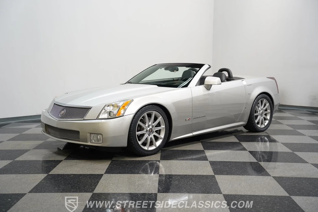 2006 Cadillac XLR-V - Image 6 of 21