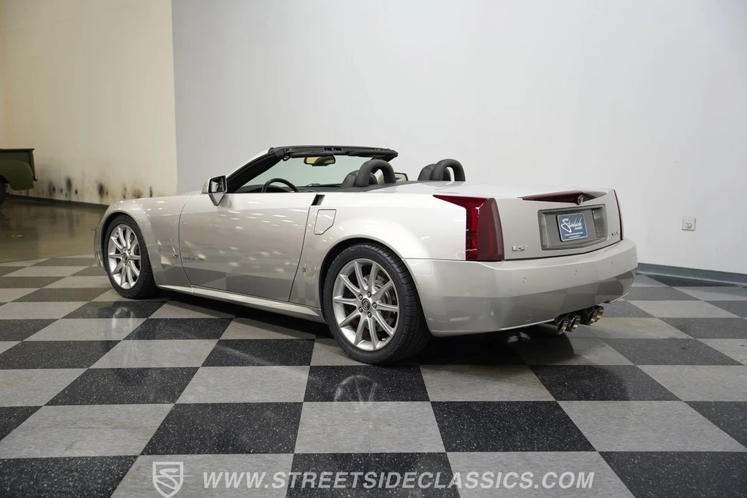 2006 Cadillac XLR-V - Image 9 of 12