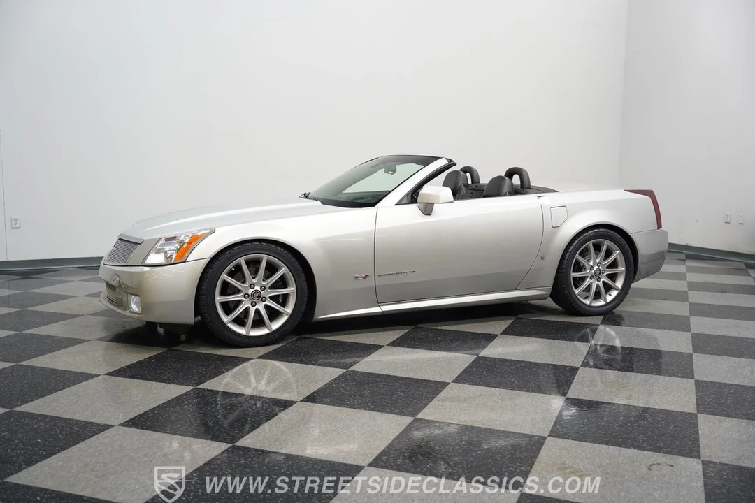 2006 Cadillac XLR-V - Image 7 of 21