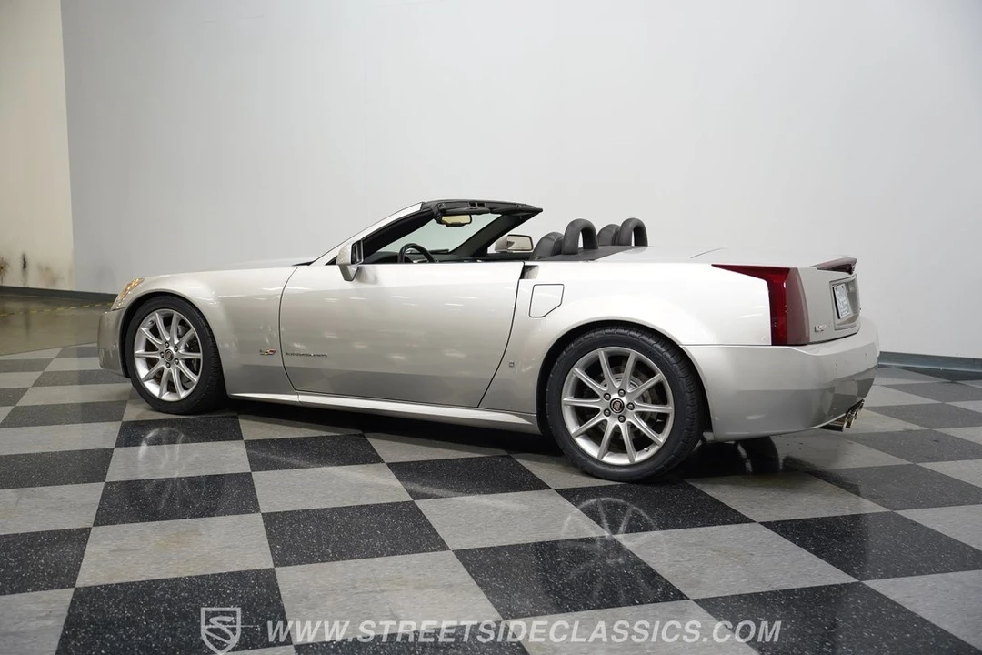2006 Cadillac XLR-V - Image 9 of 21