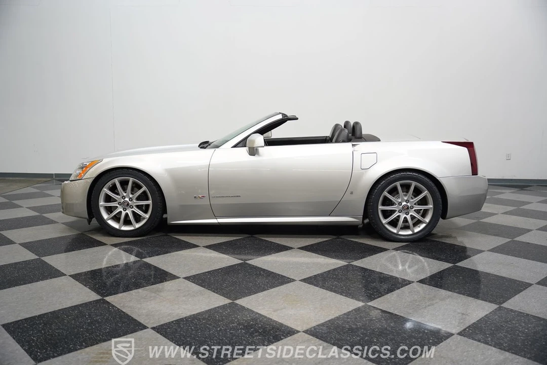 2006 Cadillac XLR-V - Image 2 of 12
