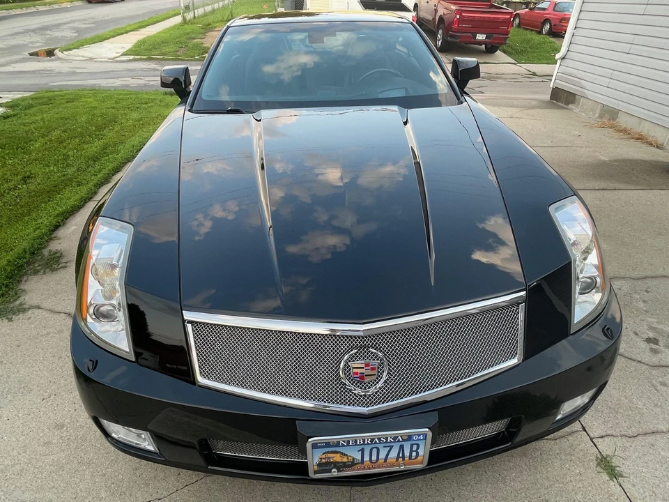 2006 Cadillac XLR-V - Image 18 of 31