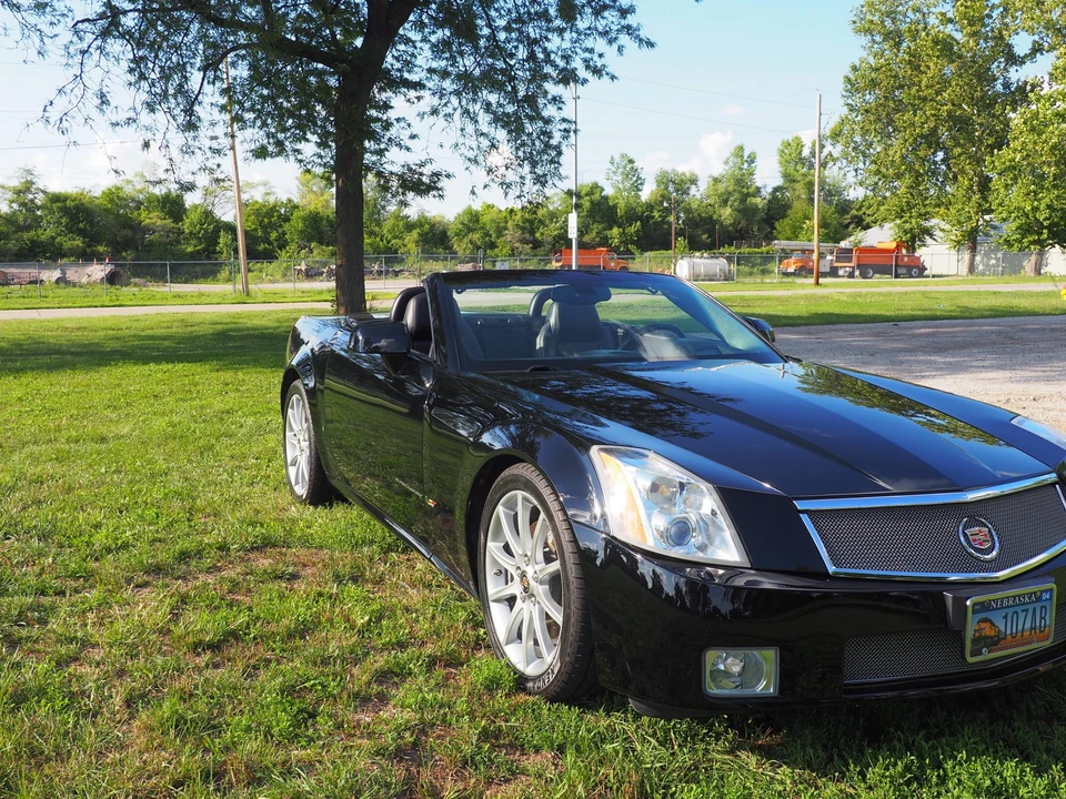 2006 Cadillac XLR-V - Image 16 of 31