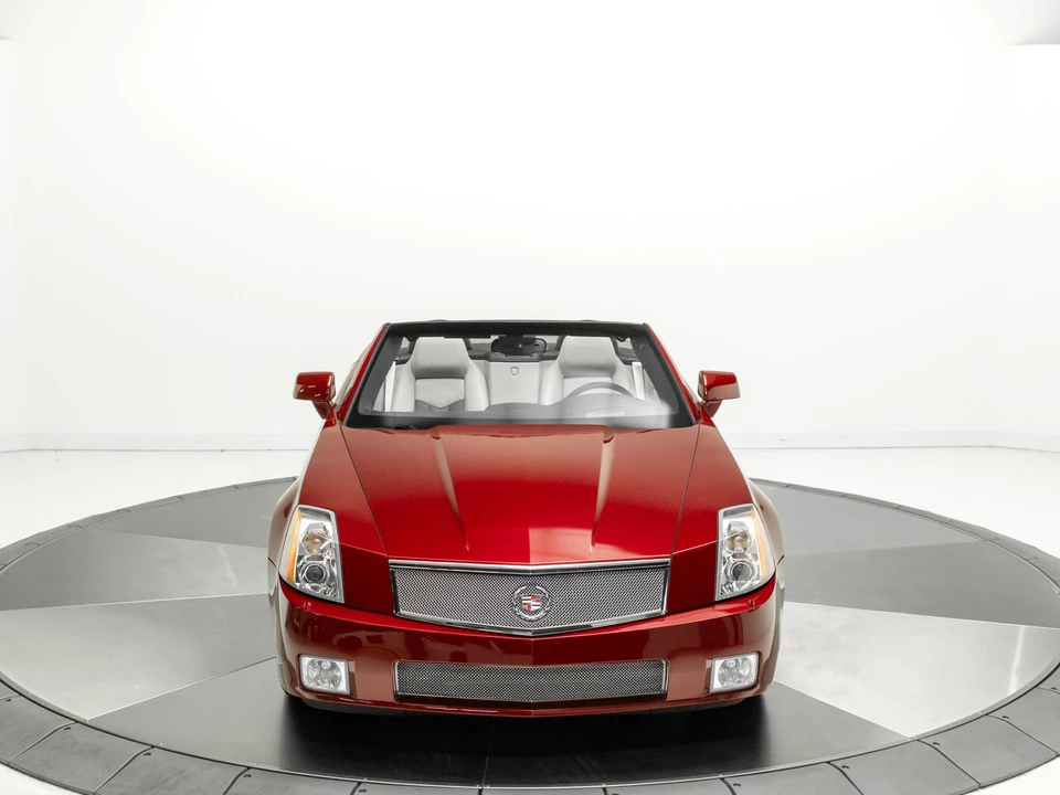2006 Cadillac XLR-V - Image 6 of 31