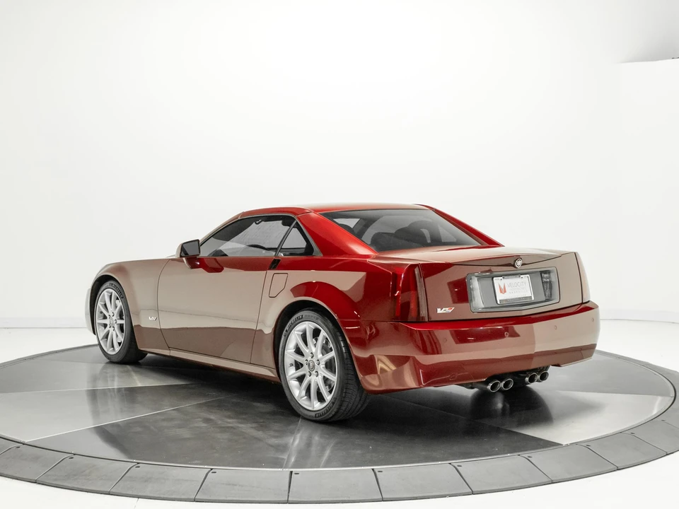 2006 Cadillac XLR-V - Image 19 of 31