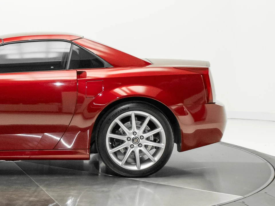 2006 Cadillac XLR-V - Image 26 of 31