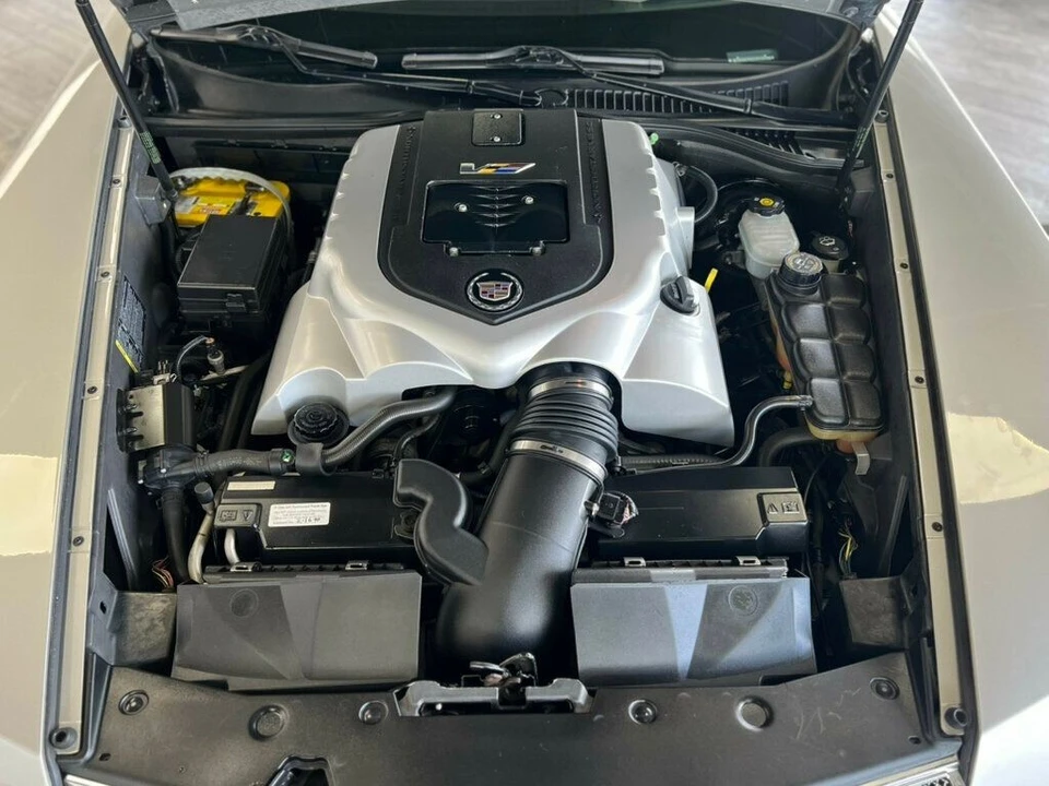 2006 Cadillac XLR-V - Image 8 of 12