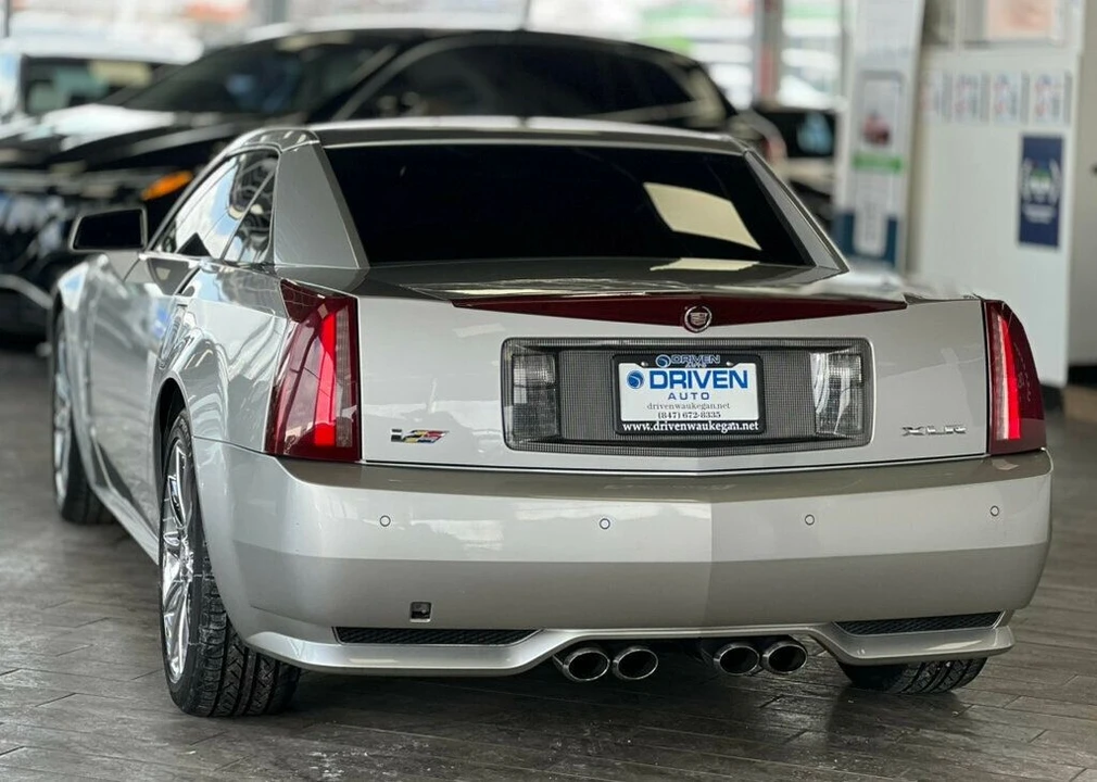 2006 Cadillac XLR-V - Image 2 of 12